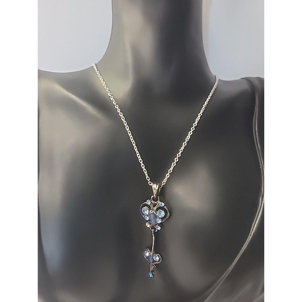 Vintage Victorian Style Blue Crystal Pendant Necklace Ornate Silver Filigree